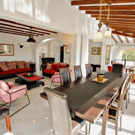 Samina - With Stunning Views And Private Pool In Villa *